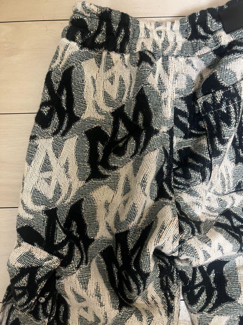 AMIRI カモフラージュ柄カーゴパンツ