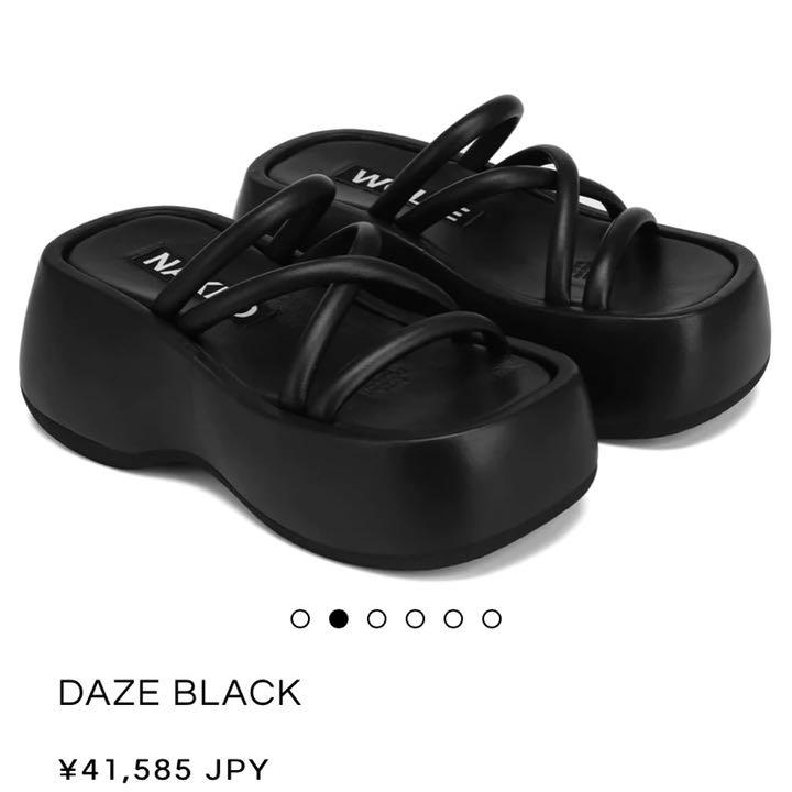 【新品】NakedWolfeの厚底サンダル 【新品】NakedWolfeの厚底サンダル