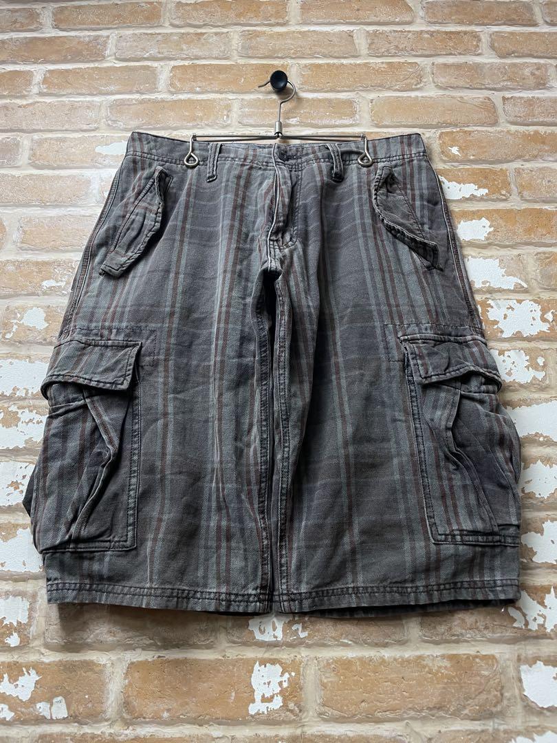 カーゴハーフパンツ　チェック柄　チャコールグレー　黒　ミリタリー　カーゴパンツ