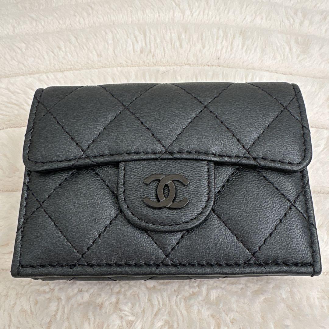 ランキング2025 新品未使用CHANEL 三つ折り財布マトラッセ パーリーラムスキン 小物