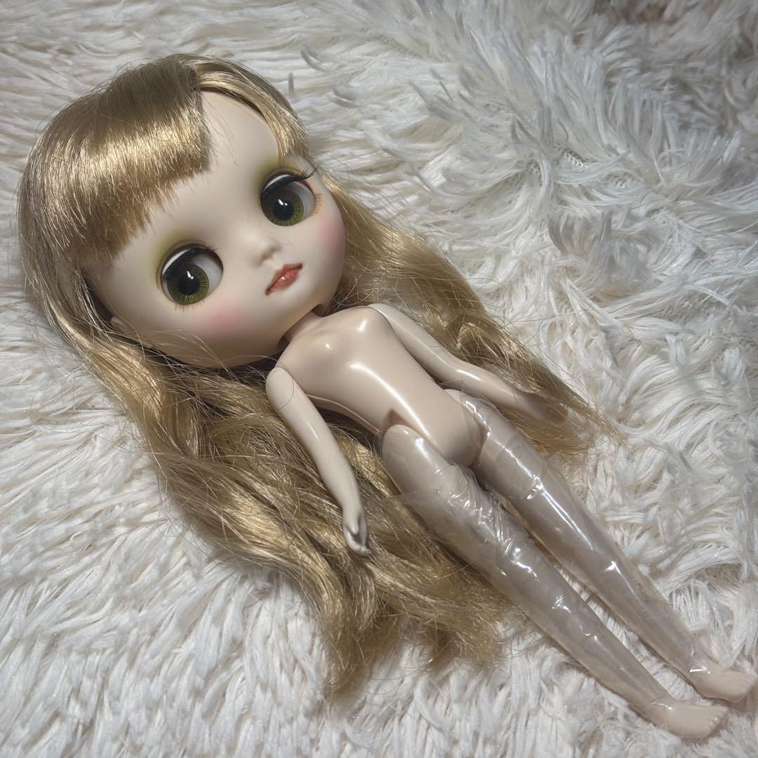 美品・匿名配送*カスタムミディブライス ネコグツずきん 美品・匿名配送*カスタムミディブライス ネコグツずきん