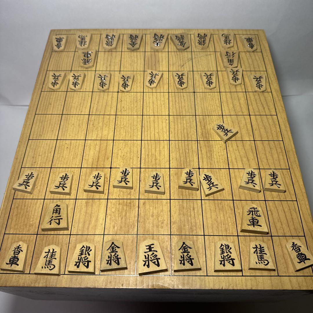 木製将棋盤と将棋駒セット