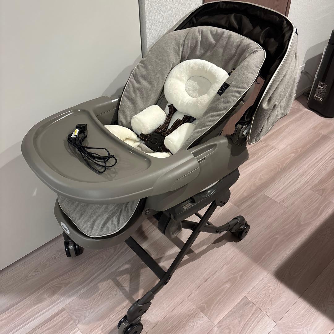 【美品】コンビ combi 電動ハイローチェア ネムリラAT BEDI