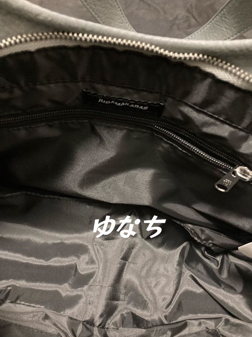 IUGAMAKARAS グレー ショルダーバッグ IUGAMAKARAS グレー ショルダーバッグ