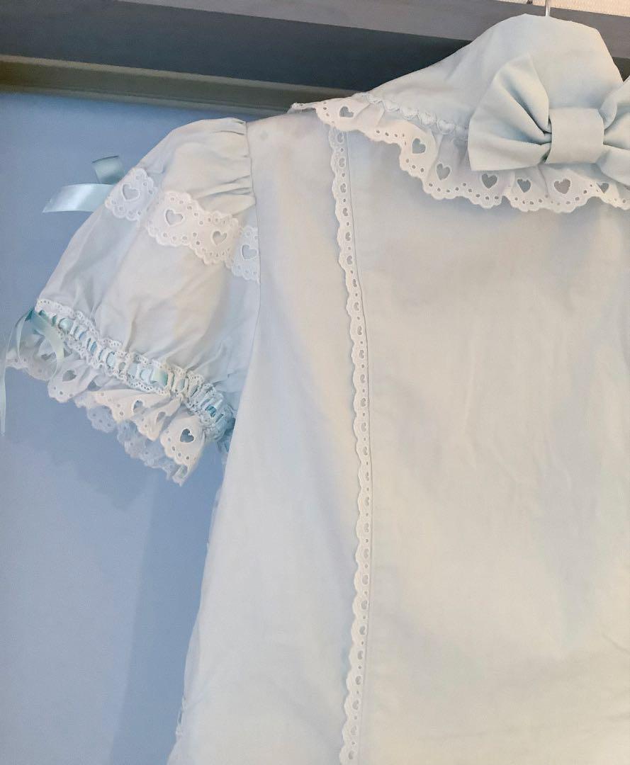 Angelic Pretty ブラウス　サックス　半袖　希少　レア Angelic Pretty ブラウス サックス 半袖 希少 レア - メルカリ