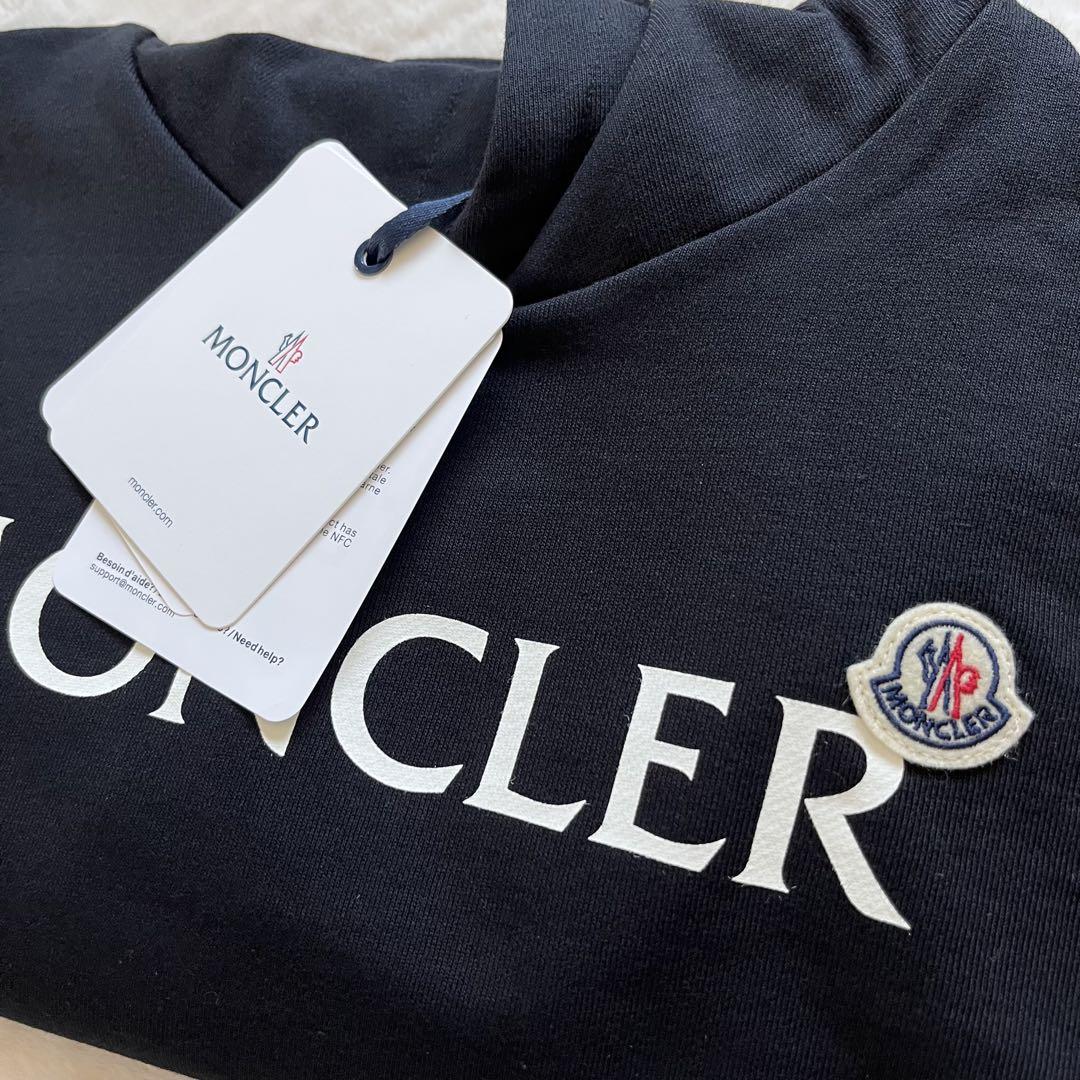 新品未使用◇キッズ*Moncler* フロントロゴパーカー 10A 140 黒