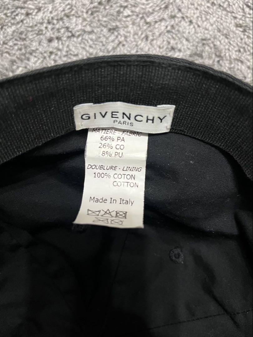 限定品GIVENCHY カラフルロゴ ベースボールキャップ