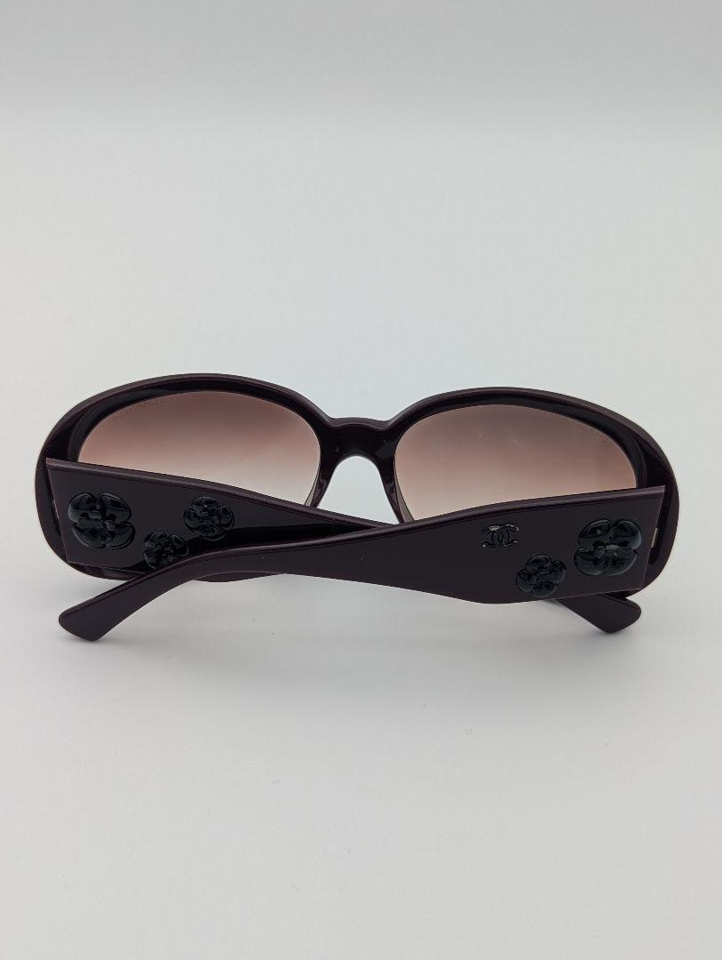 【美品】CHANEL シャネル サングラス カメリア　椿 ココマーク ケース付き 美品】CHANEL シャネル サングラス カメリア 椿 ココマーク