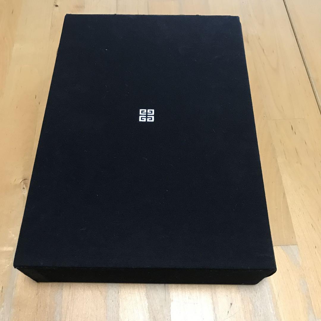 洋書　GIVENCHY CATWALK ジバンシィ Givenchy: The Complete Collections (Catwalk): Samson