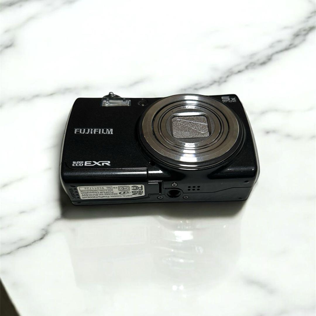 富士フィルム FINEPIX F200EXR ブラック