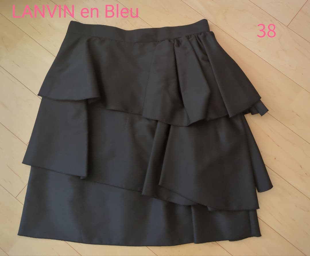 【おまとめ りりか様】LANVIN en Bleu 3段フレアスカート 黒 38