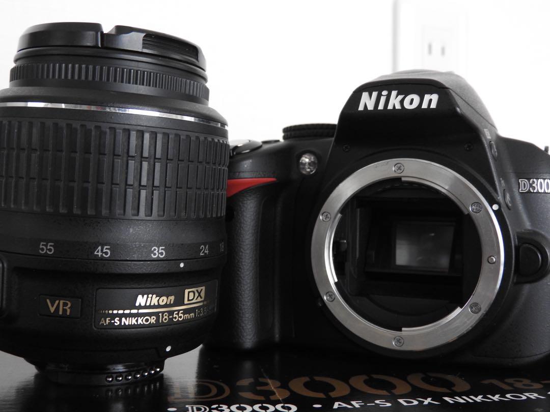Nikon D3000 18-55 VRレンズKit シャッター数約3000回