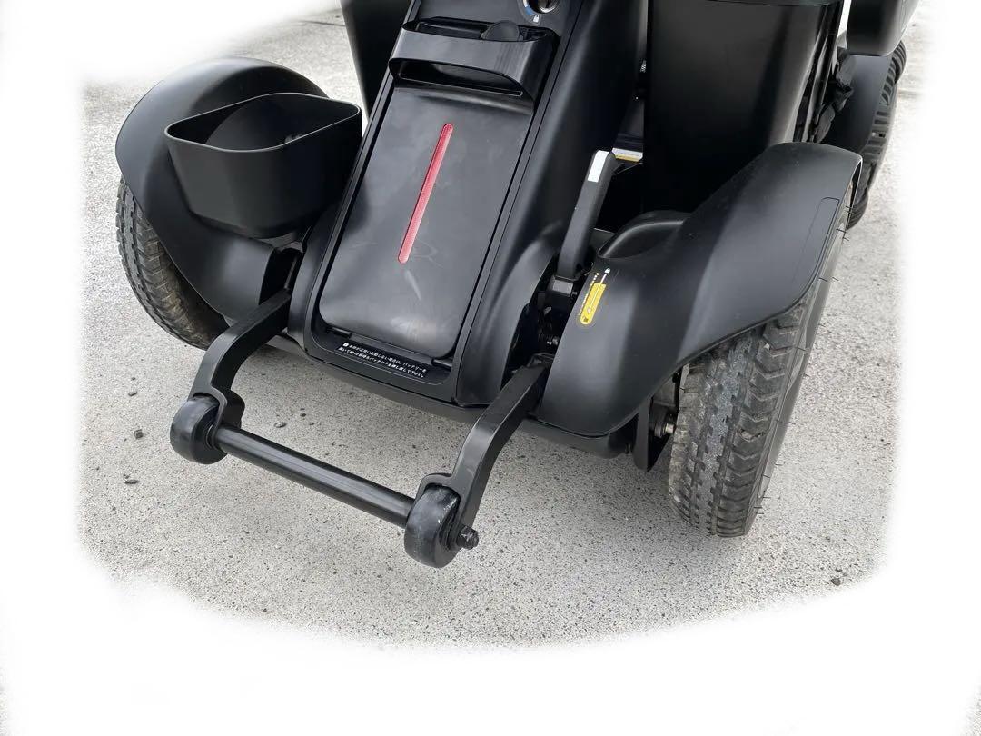 次世代型電動車椅子の付属品 | 近距離モビリティ 電動車椅子