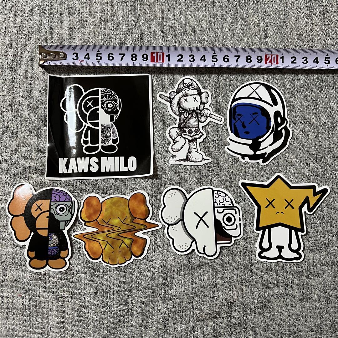 KAWS ステッカー7枚セット - メルカリ