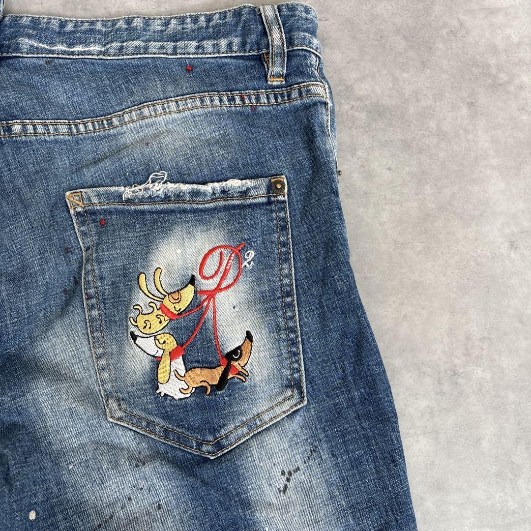 ☆DSQUARED2 ディースクエアード 刺繍 ダメージ デニム ショート
