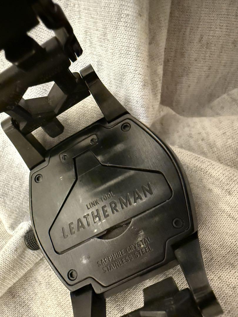 LEATHERMAN 限定の時計です