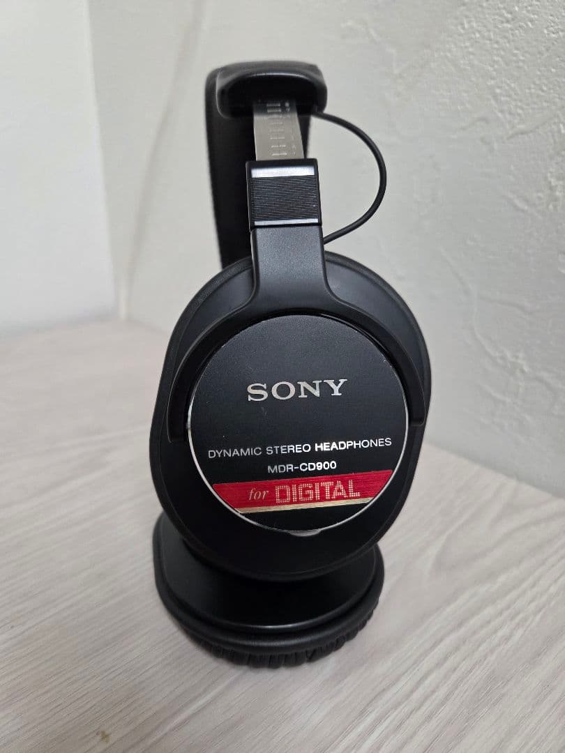 【希少レア】 初期型 モニターヘッドホン SONY MDR-CD900ST 【希少レア】 初期型 モニターヘッドホン SONY MDR-CD900ST
