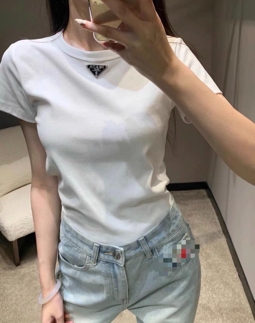 Prada ホワイト ロゴ付き Tシャツ
