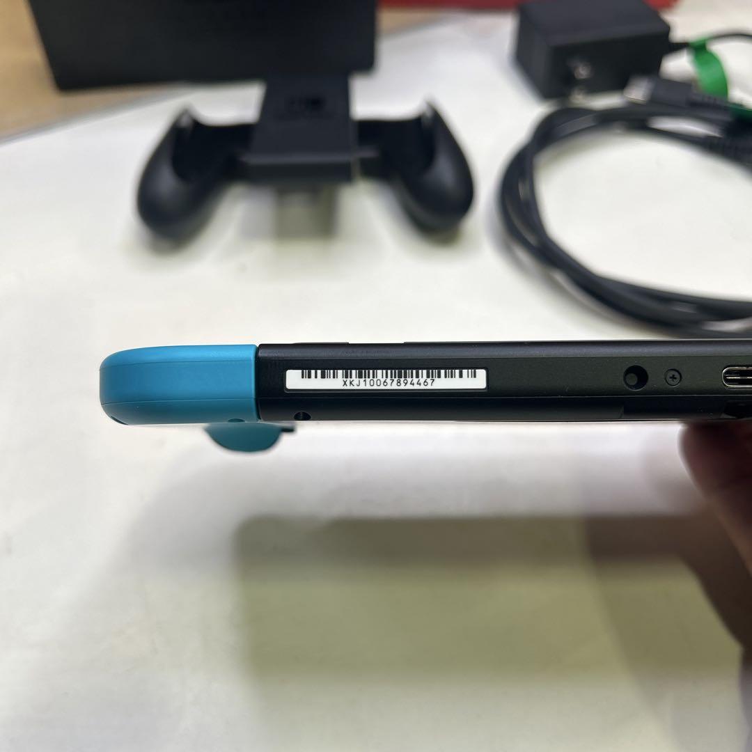 ニンテンドースイッチ バッテリー強化版 2021年 本体のみ