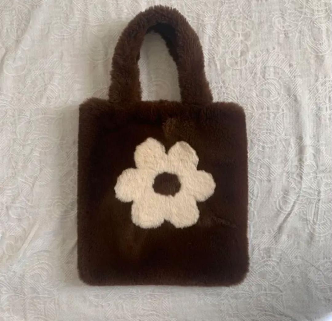 得価人気SALE -ˏˋ 完売商品フェイクファー花モチーフ トートBAG ´ˎ- PthFb-m84386273036 得価お得