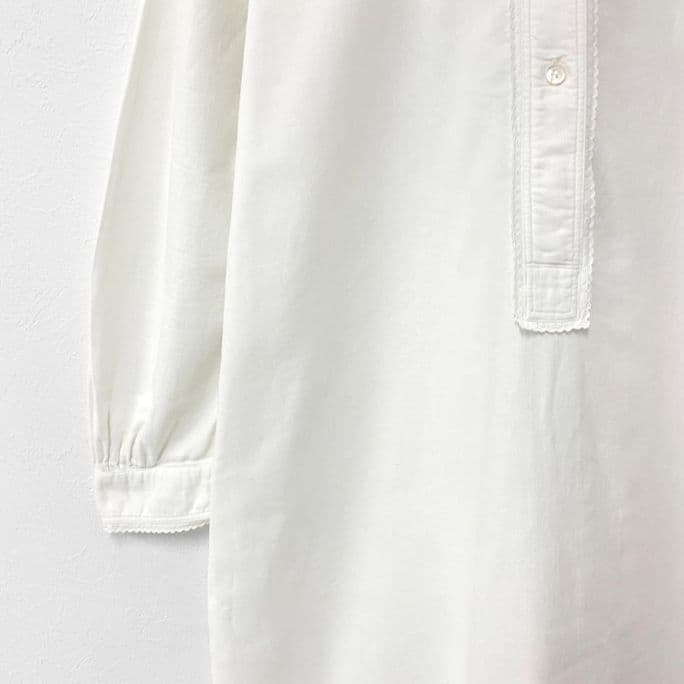 Vintage☆フランスアンティーク スカラップ 刺繍 フランネル 長袖 ワンピ Vintage☆フランスアンティーク スカラップ 刺繍 フランネル 長袖 ワンピ