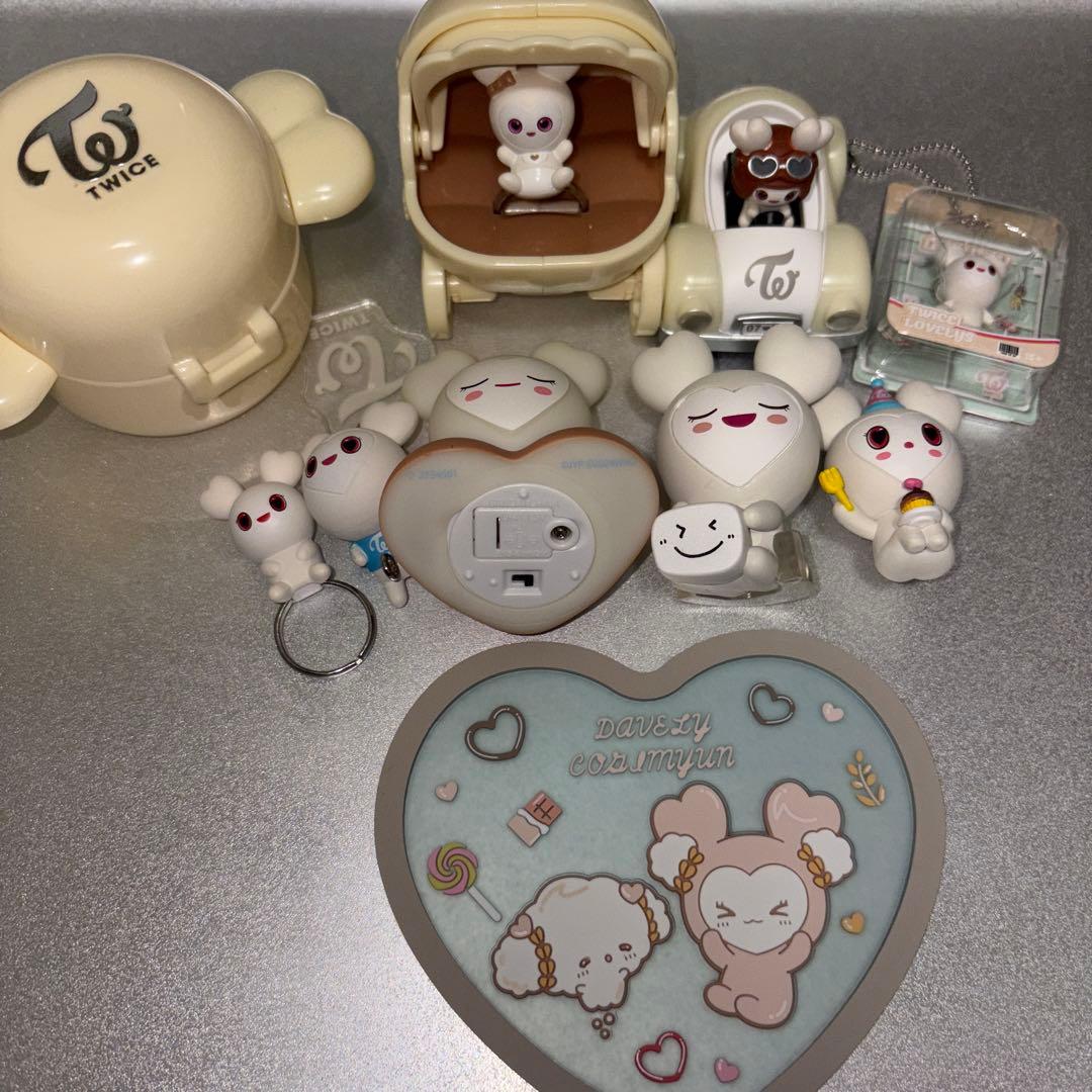 TWICE グッズ まとめ売り ナヨン多め TWICE グッズ まとめ売り ナヨン多め