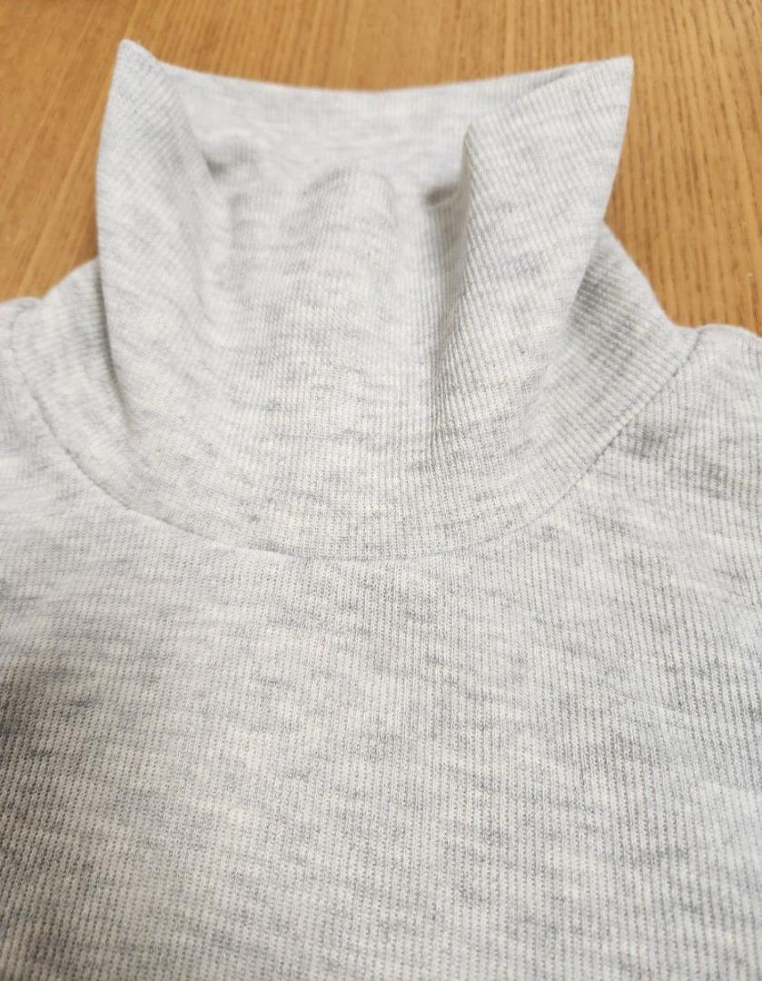 ハイネック 長袖Tシャツ ライトグレー Mサイズ