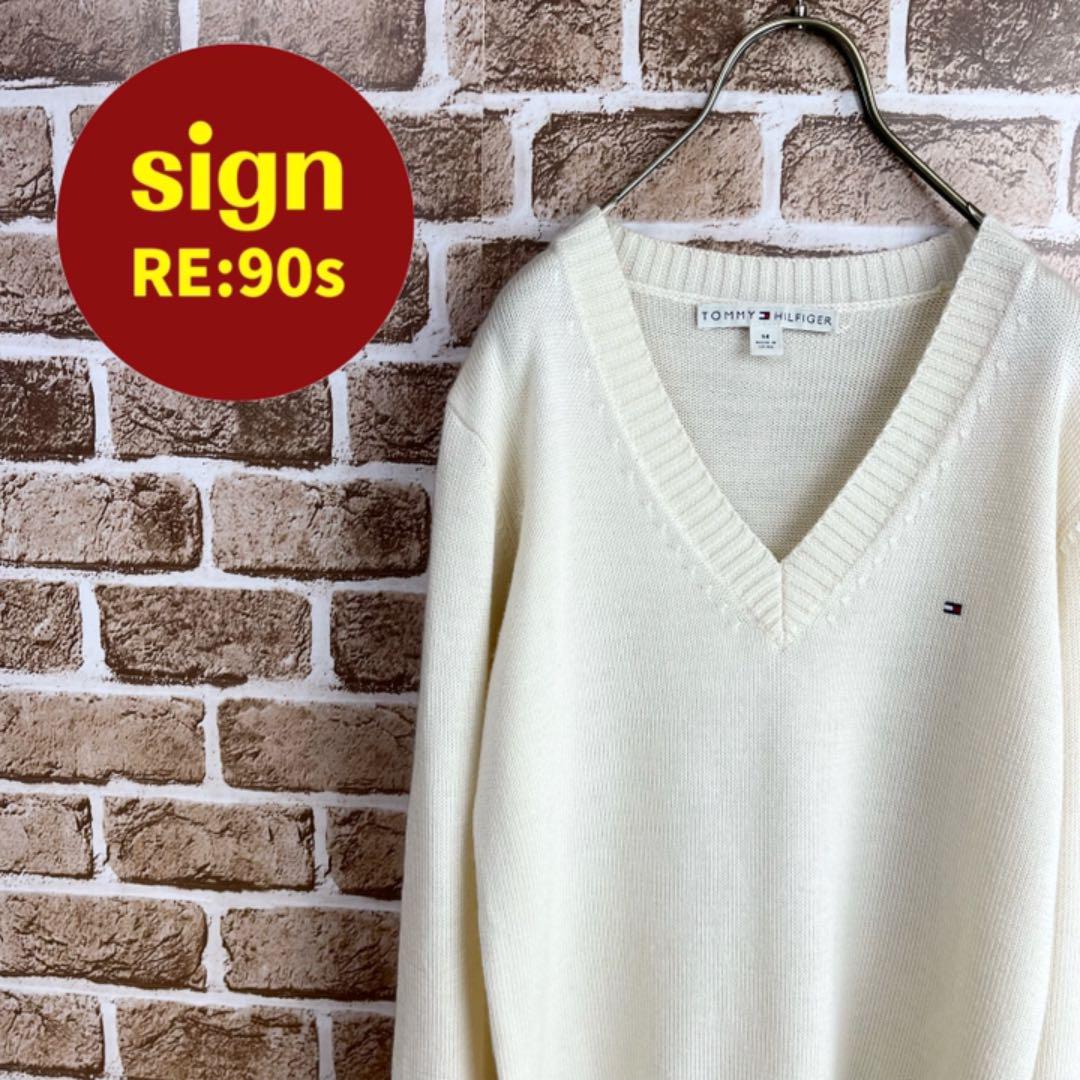 924円 ●日本正規品● ニット Vネックセーター ワンポイントロゴ 刺繍 924円 ●日本正規品● ニット Vネックセーター ワンポイントロゴ 刺繍