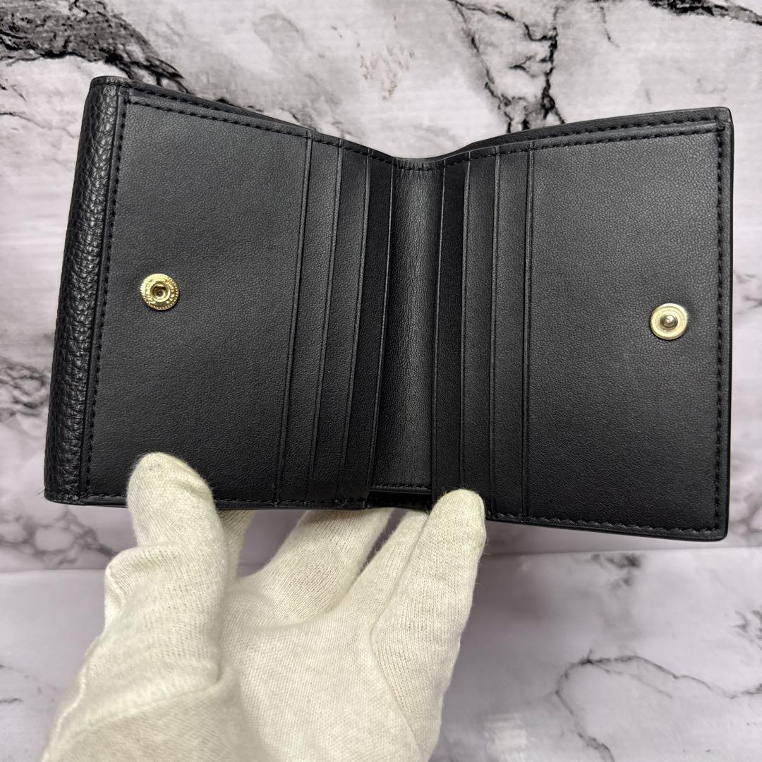 極美品)大人気、コーチ、折財布、人気色、茶シグ、PVC地、レザー