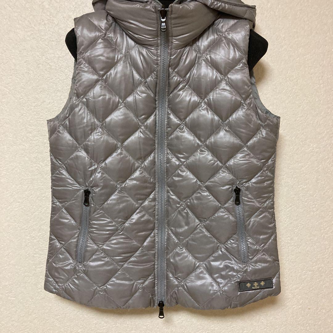 タトラス　リバーシブル　ダウンベスト　美品