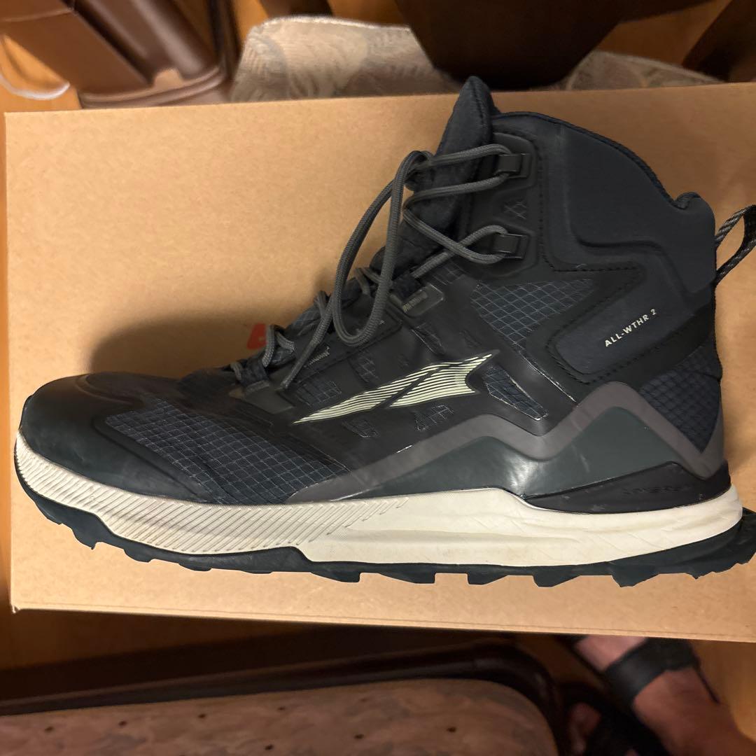 アルトラ　ローンピークオールウェザーミッド2