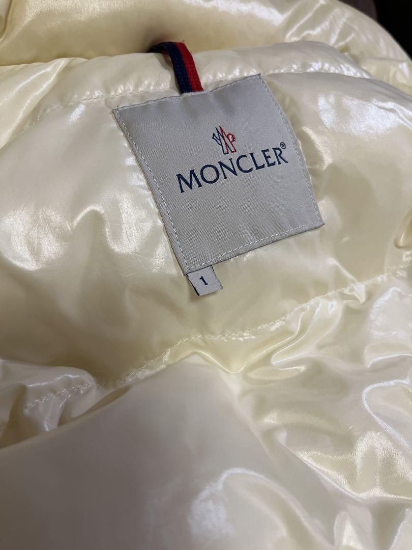 Moncler アイボリー ダウンジャケット　モンクレール　1