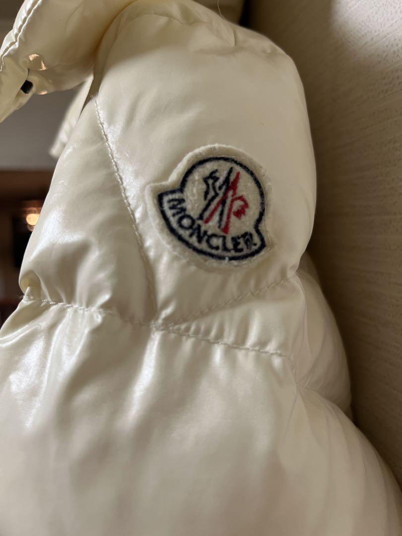 Moncler アイボリー ダウンジャケット　モンクレール　1
