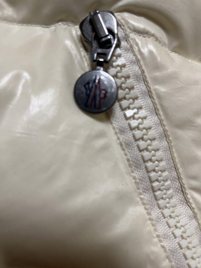 Moncler アイボリー ダウンジャケット　モンクレール　1