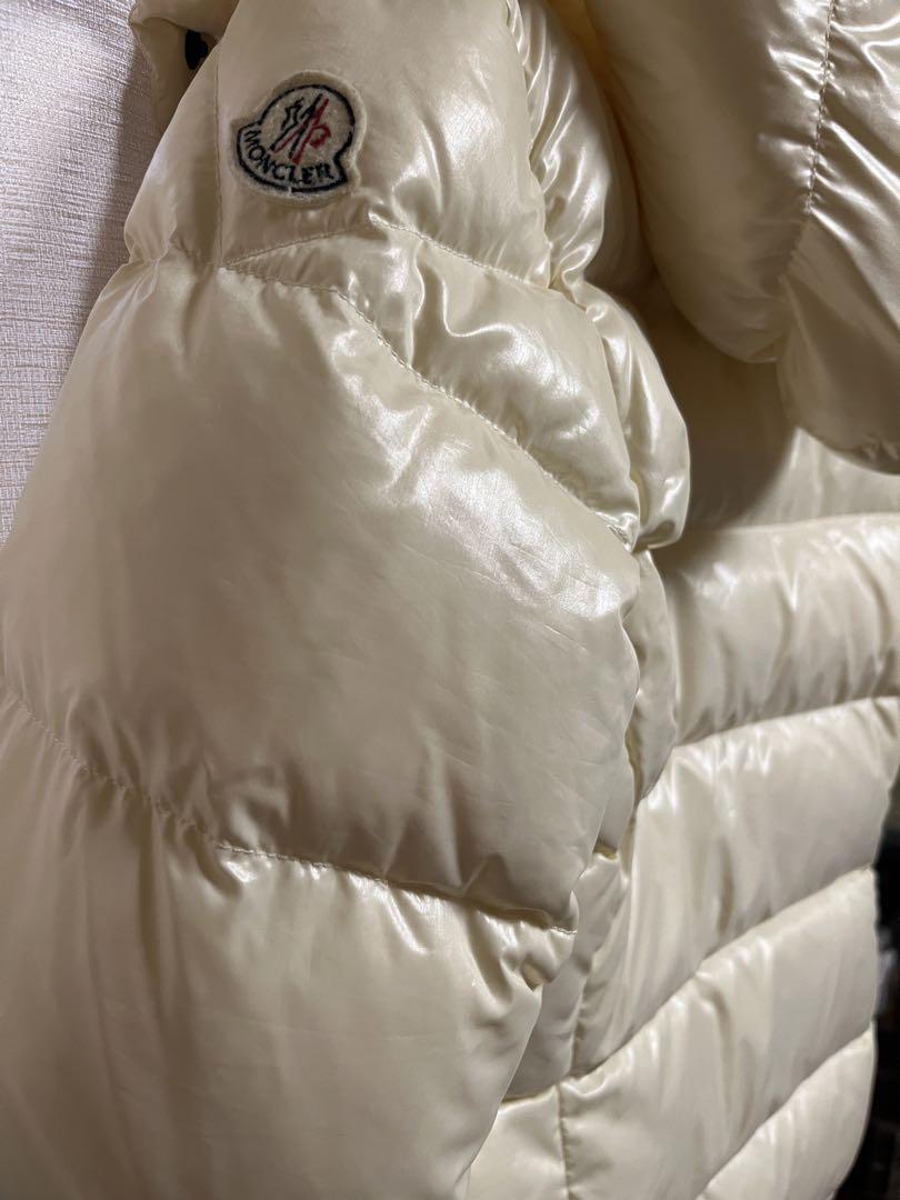 Moncler アイボリー ダウンジャケット　モンクレール　1