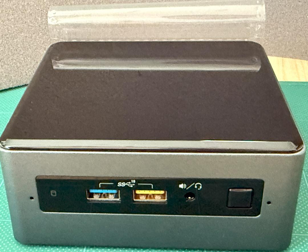 intel NUC8i7BEH + 32GBメモリ + SSD250GB