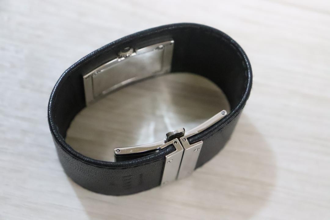 ■GUCCI 腕時計 バングル レザー 7800L ブラック 箱付き グッチ