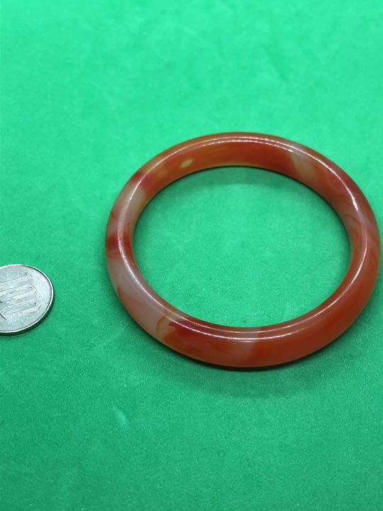 超美品 高氷 塩源瑪瑙62mm ギフトボックス付き ブレスレット 1452