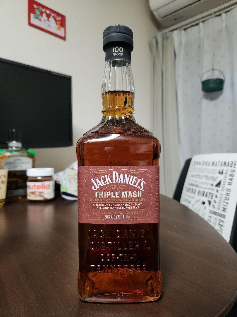 ジャックダニエル　TRIPLE MASH 1000ml Jack Daniels Triple Mash Bottled In Bond Tennessee Whiskey