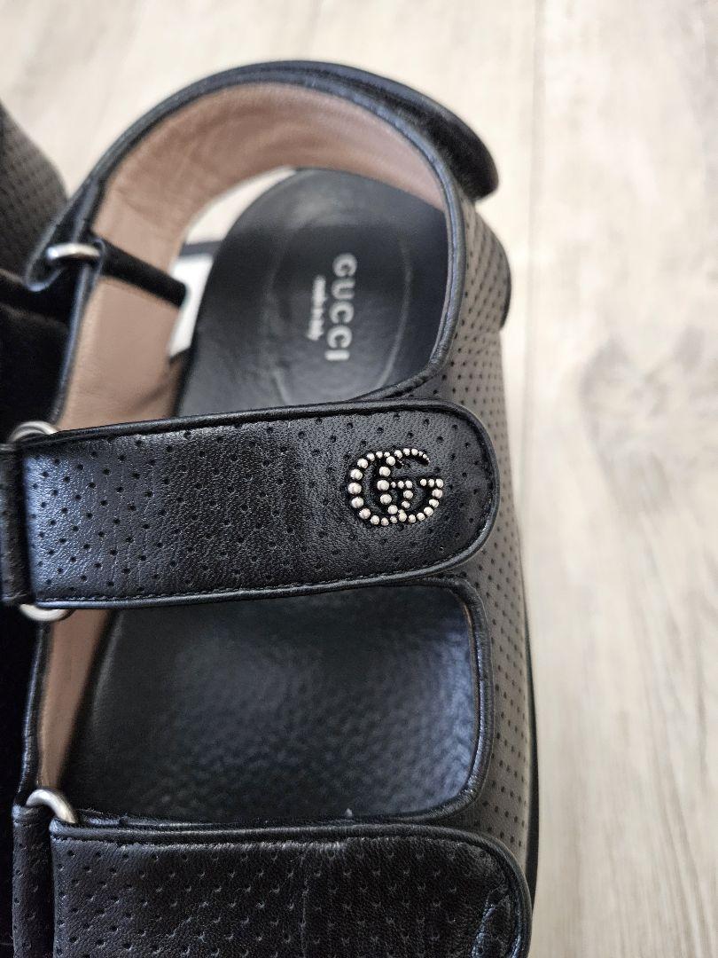 ★送料込★ GUCCI ベルト フラット サンダル SS24 グッチ ホースビット付きブラック サボ ローファー (GUCCI