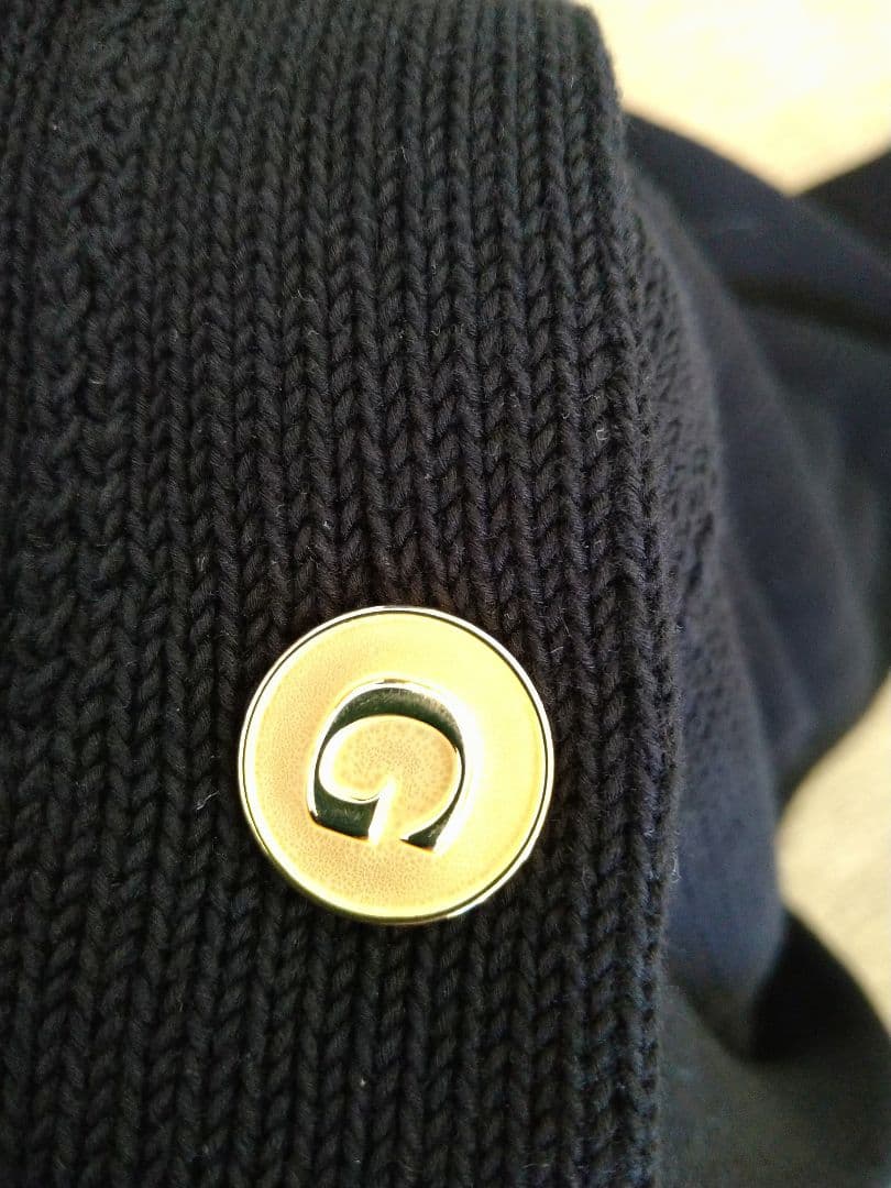 定価78100円 ドゥーズィエムクラス ゴールドボタンVネックニットカーディガン 定価78100円 ドゥーズィエムクラス ゴールドボタンVネックニットカーディガン