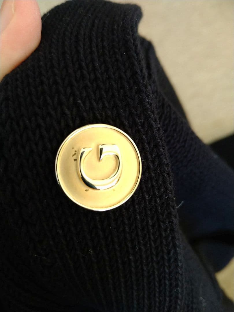 定価78100円 ドゥーズィエムクラス ゴールドボタンVネックニットカーディガン 定価78100円 ドゥーズィエムクラス ゴールドボタンVネックニットカーディガン