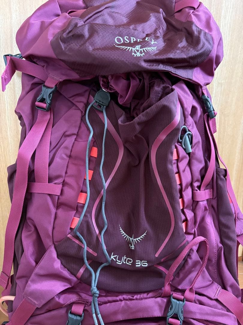 OSPREY Kyte 36 レディースバックパック OSPREY Kyte 36 レディースバックパック