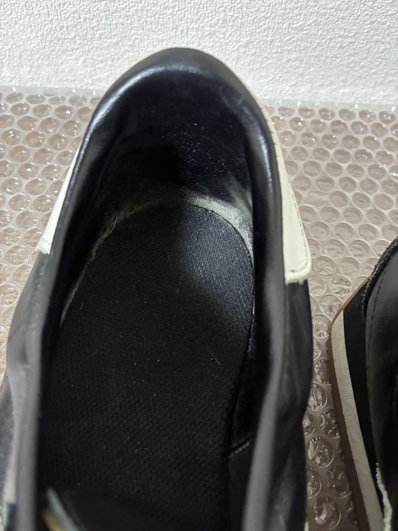 adidas スニーカー