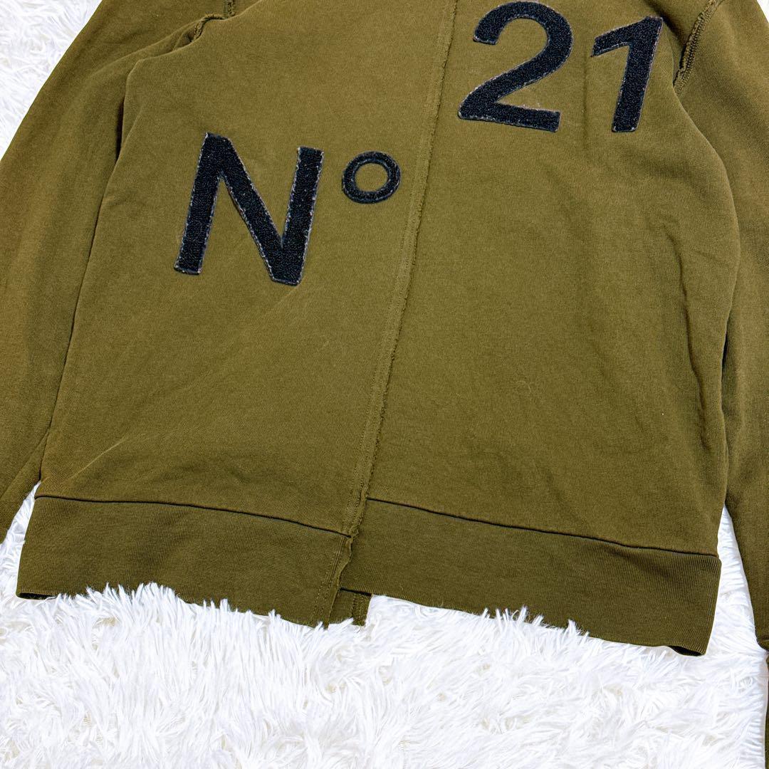 N°21　スウェット　トレーナー　長袖 フロントロゴ刺繍　切り替し　パッチワーク