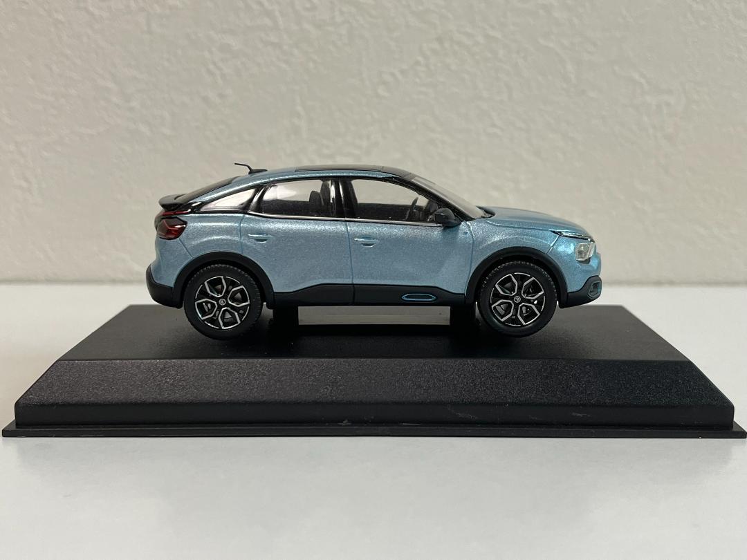 ミニカー　シトロエン　e-C4 NOREV 1/43