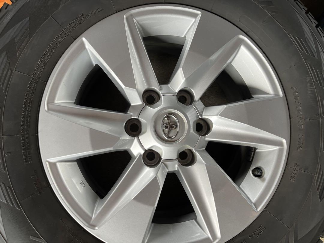ランクルプラド150後期265/65R17 タイヤ・ホイールセット 4本