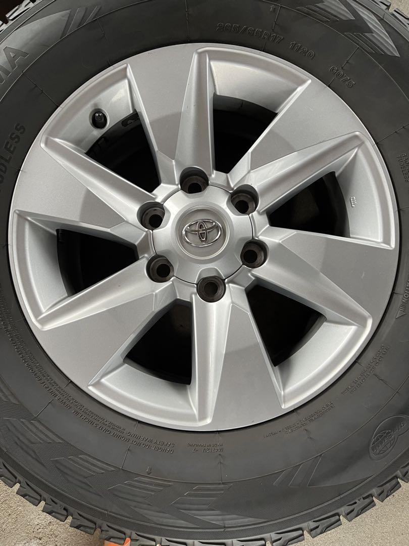 ランクルプラド150後期265/65R17 タイヤ・ホイールセット 4本