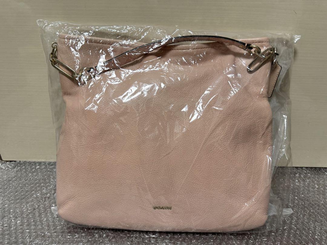 美品　コーチ　シグネチャー　PVC レザー　ピンク　2way ショルダーバッグ 美品 コーチ シグネチャー PVC レザー ピンク 2way ショルダー