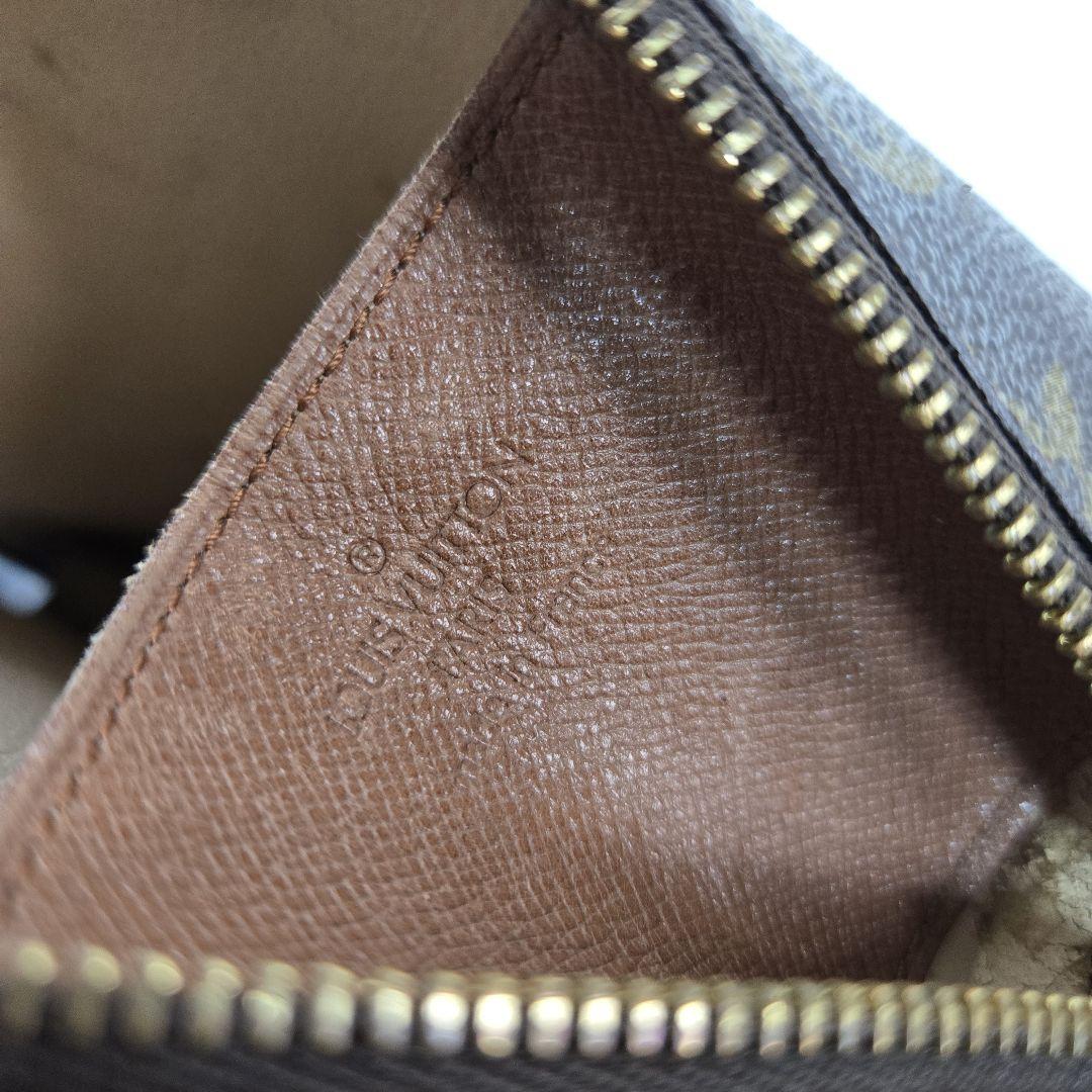 LOUIS VUITTON モノグラム ドゥミロンド トゥルース